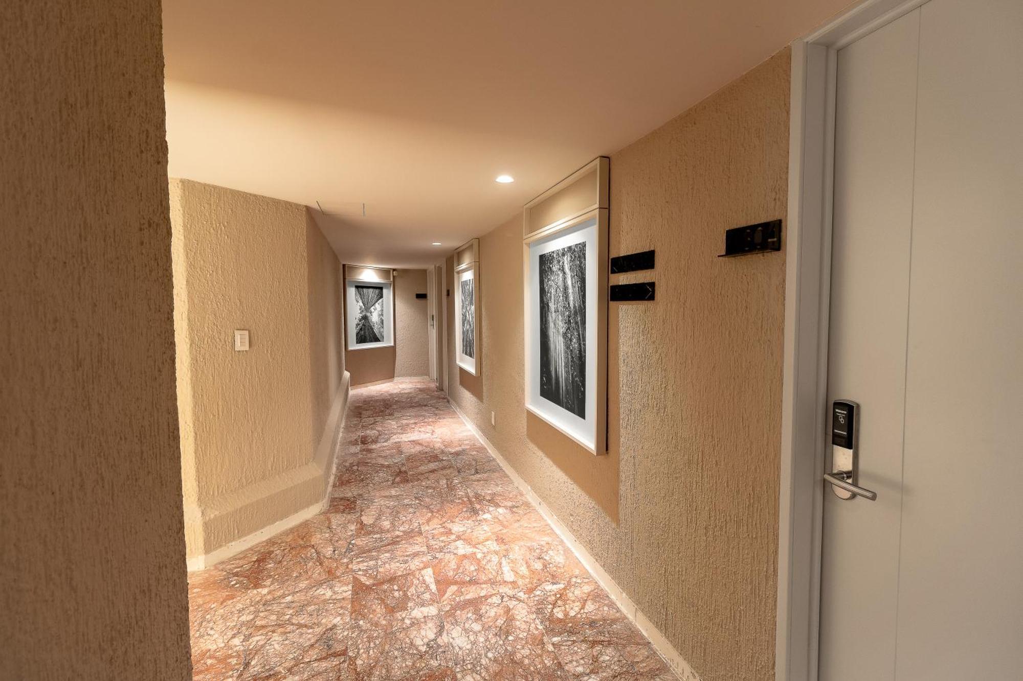 Hotel Oliva Plaza 4*