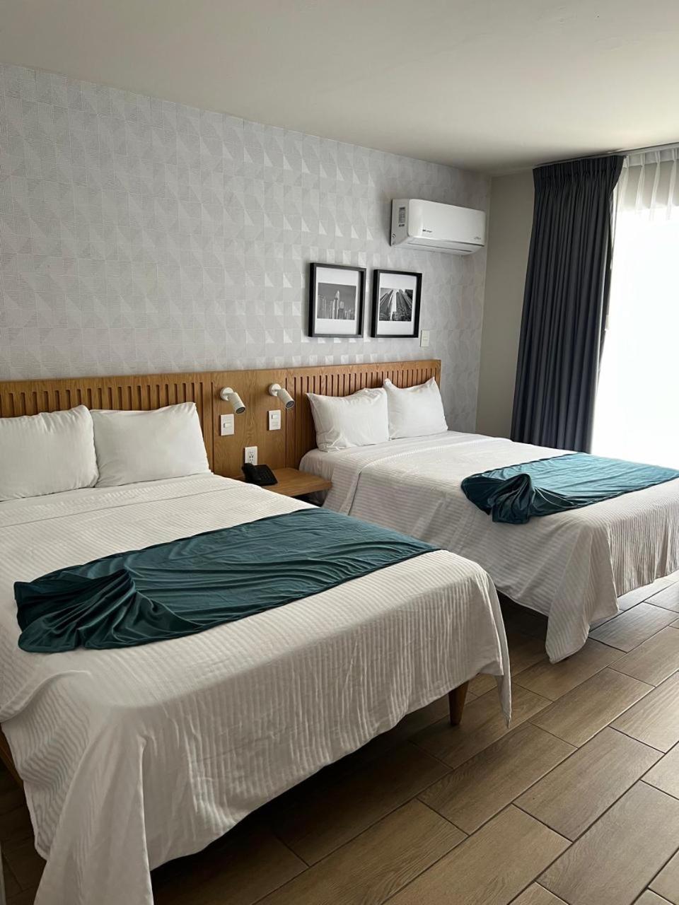 Hotel Oliva Plaza 4*