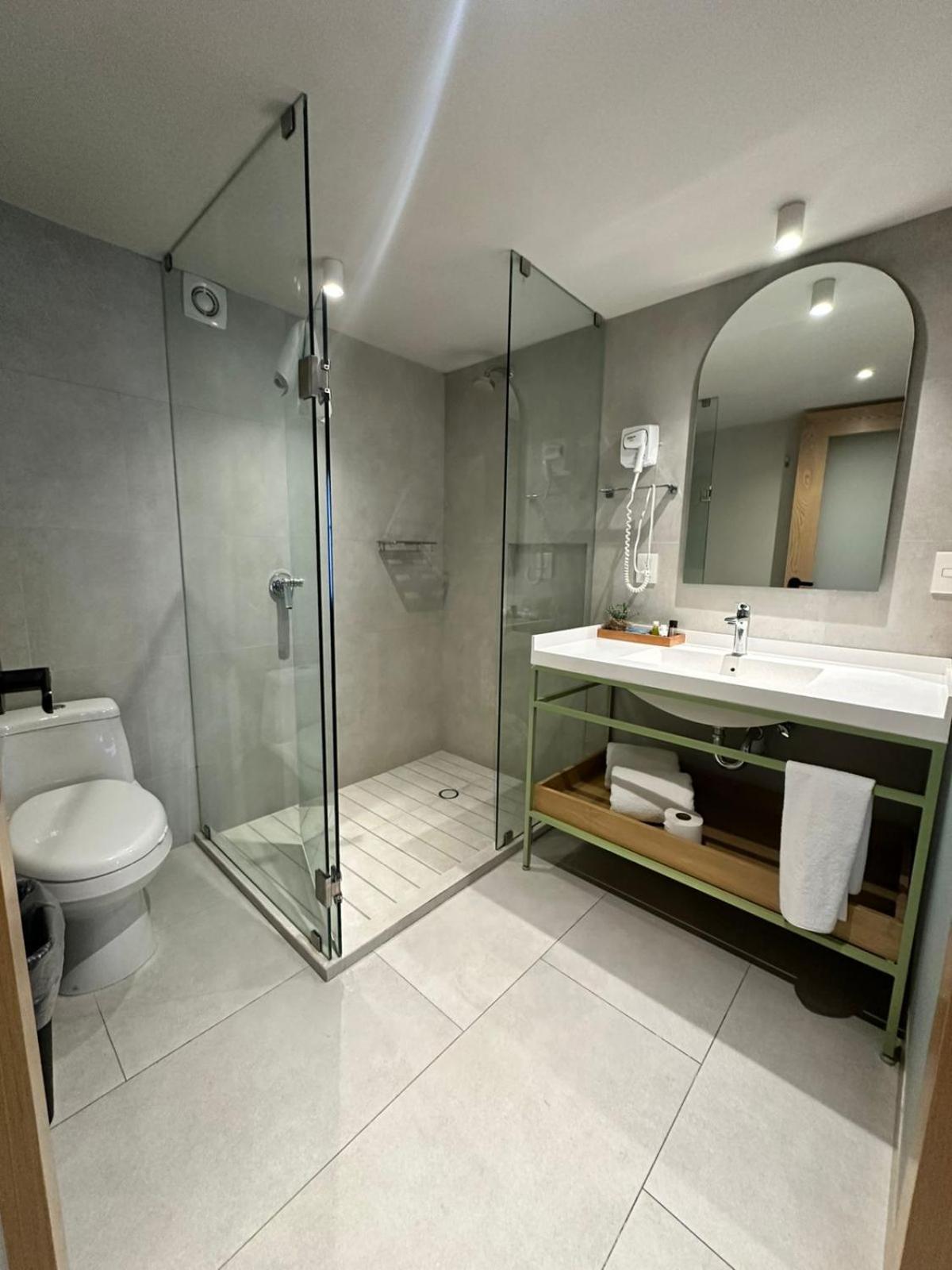 Oliva Plaza Hotel 4*