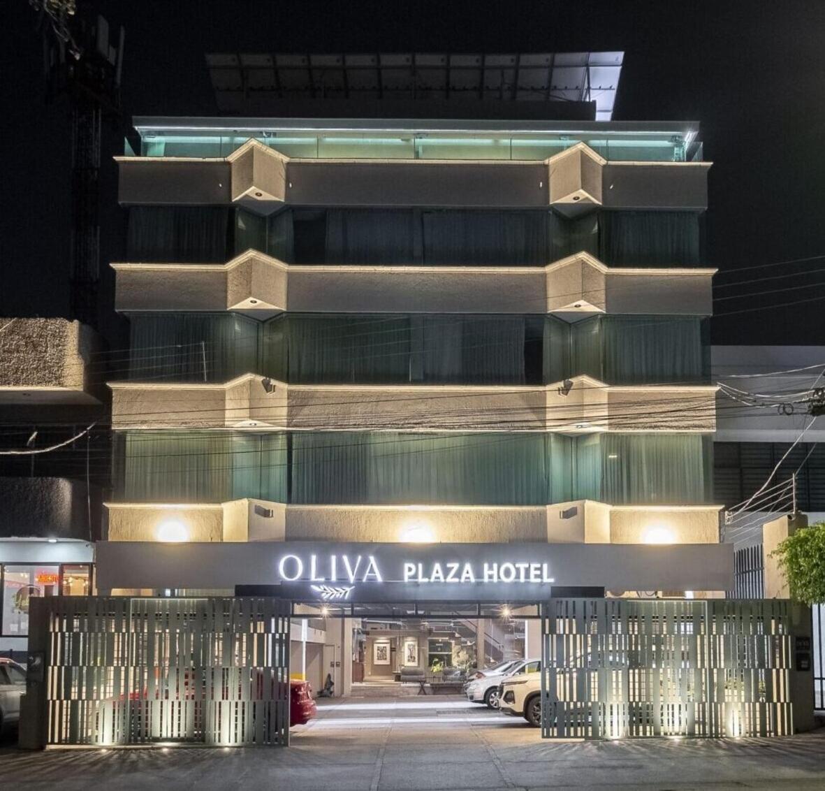 Oliva Plaza